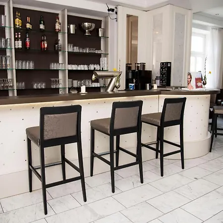 Elsa Hotel 4*